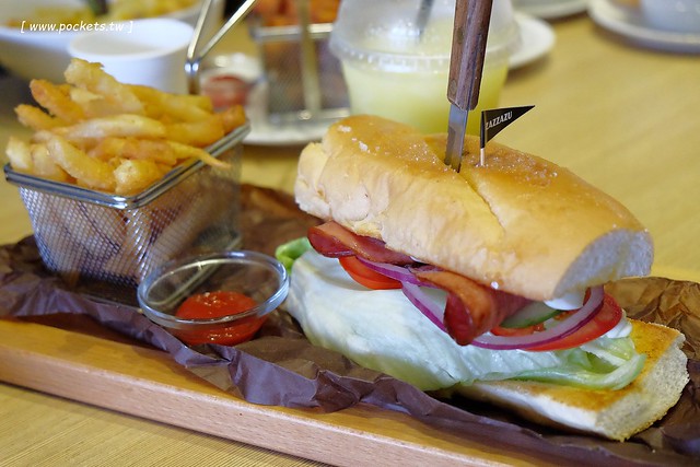 【台中義大利麵】查查路．Zazzazu：位於文心家樂福的平價輕食餐廳，古巴三明治份量大有誠意，義大利麵Q彈有嚼勁，甜點表現也不錯 @飛天璇的口袋