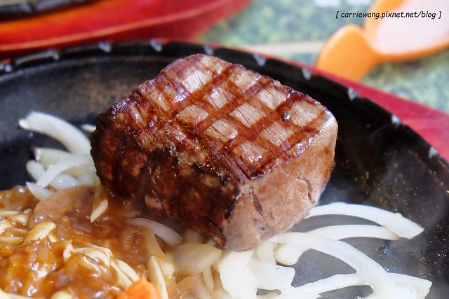 【台中牛排餐廳】阿蘭貝爾牛排廚房．alanbier steak house：東海藝術街巷弄間的平價牛排館，沒有過多的裝潢與附餐，吃的是食材的原味與誠意 @飛天璇的口袋