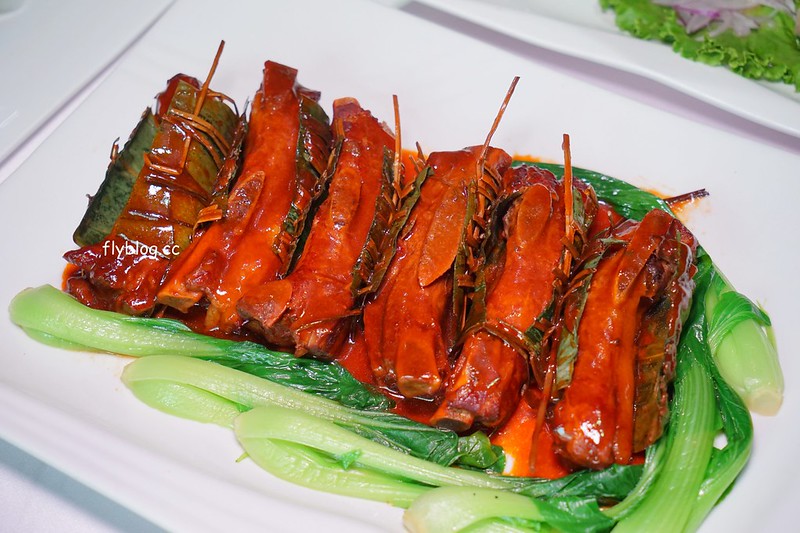 台中西區｜新月梧桐，台中米其林必比登推薦，台中首見官府名菜譚家宴 @飛天璇的口袋