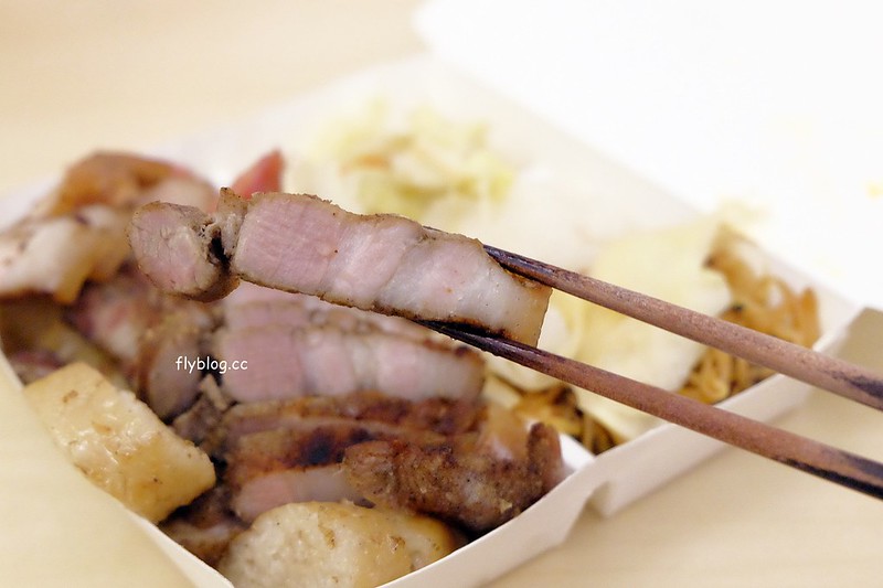 胖子修行動餐車┃台中北屯美食：專賣花生大腸、手工糯米腸和香腸的台中幽靈餐車，現在台中有定點可以買了，食尚玩家也有報導 @飛天璇的口袋