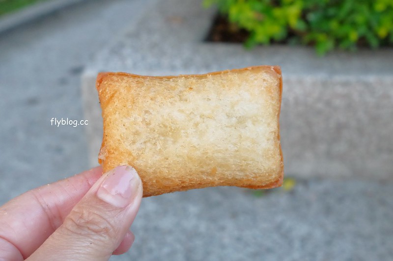 忠勇路現炸湯翅┃台中南屯：南屯人隱藏版的下午茶，傍晚時分開始出現排隊人潮，鄰近嶺東科技大學和黃昏市場 @飛天璇的口袋