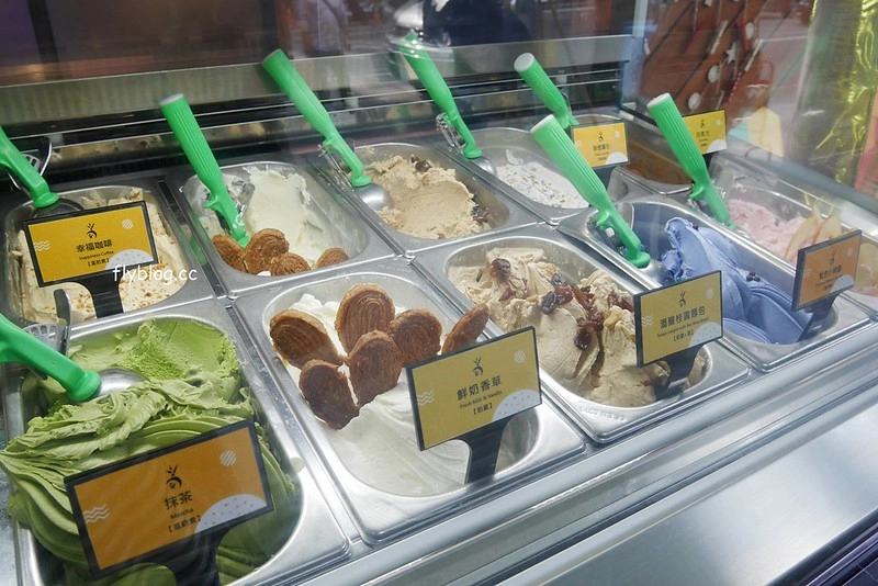 台中吳寶春麵包｜世界冠軍麵包台中也吃的到，推薦台中限定和鹽味可頌，還有冰淇淋也很好吃 @飛天璇的口袋