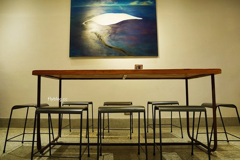 Overture序曲．審計336┃台中西區：台中人氣甜點店進駐草悟道商圈，一樣是老宅的氛圍，有審計新村店限定千層蛋糕 @飛天璇的口袋