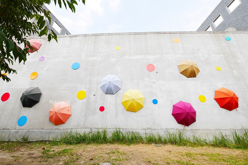 傘亮花博.閃耀台中┃台中太平：台中屯區藝文中心~台IG打卡網美拍照新景點，即日起~12/7展出 @飛天璇的口袋
