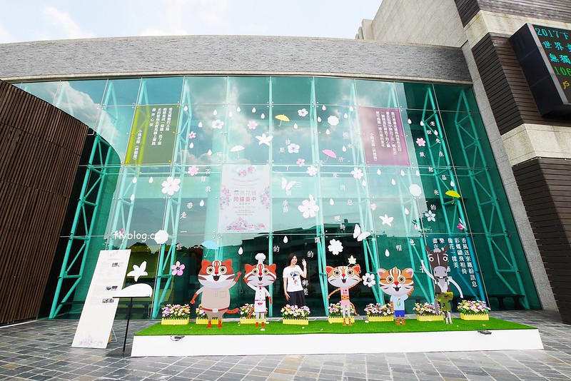 傘亮花博.閃耀台中┃台中太平：台中屯區藝文中心~台IG打卡網美拍照新景點，即日起~12/7展出 @飛天璇的口袋