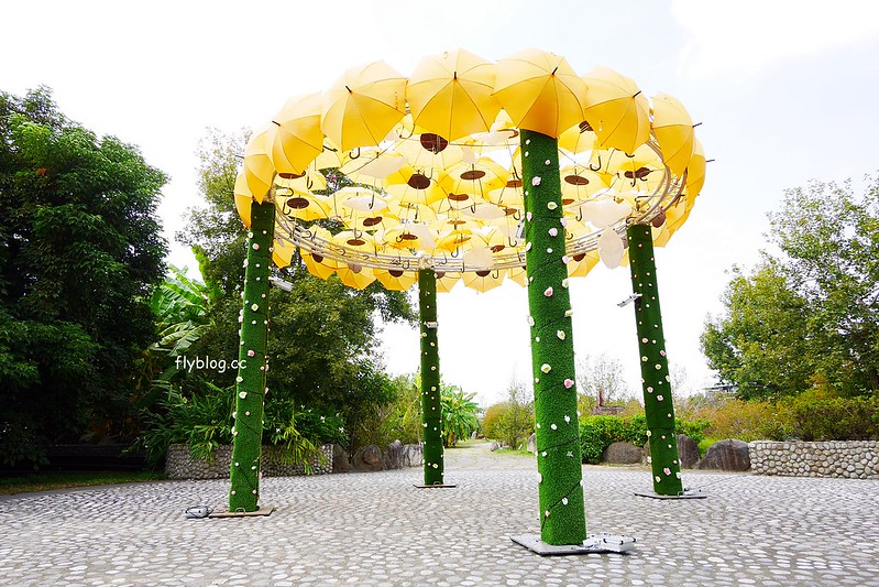 傘亮花博.閃耀台中┃台中太平：台中屯區藝文中心~台IG打卡網美拍照新景點，即日起~12/7展出 @飛天璇的口袋