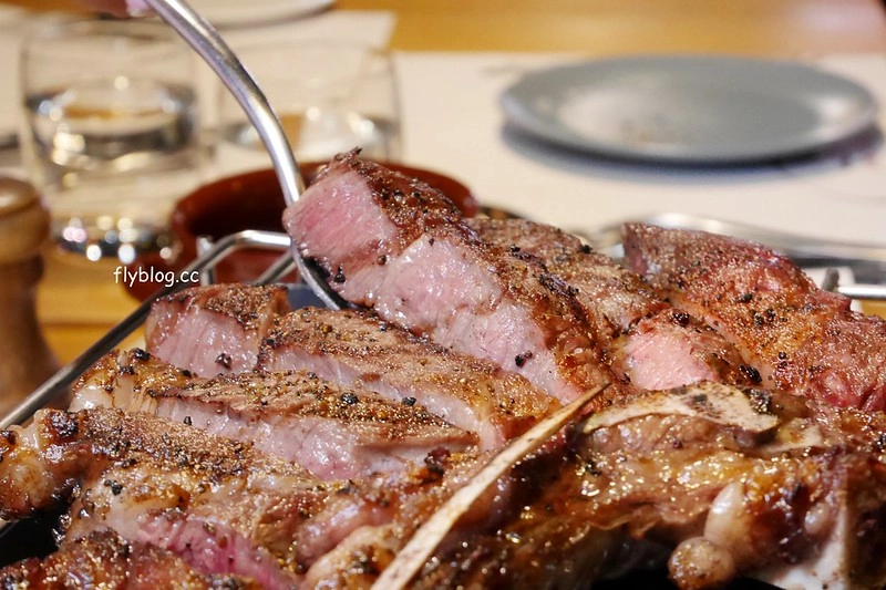 台中西區｜荳牛柴燒牛排．台中首見西班牙柴燒料理，主廚師承鹽之華餐廳 @飛天璇的口袋