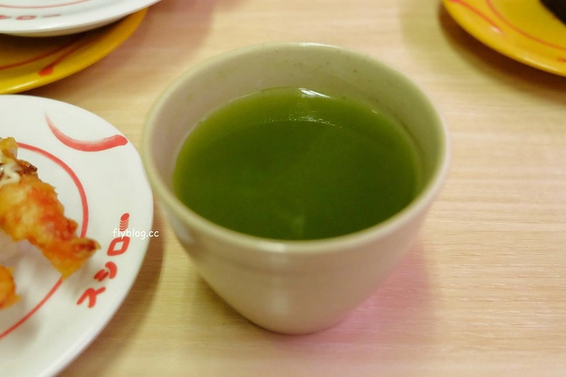 日本福岡｜壽司郎 福岡親富孝通店，迴轉壽司天神スシロー，一盤只要&yen;130起，天神車站只要5分鐘 @飛天璇的口袋