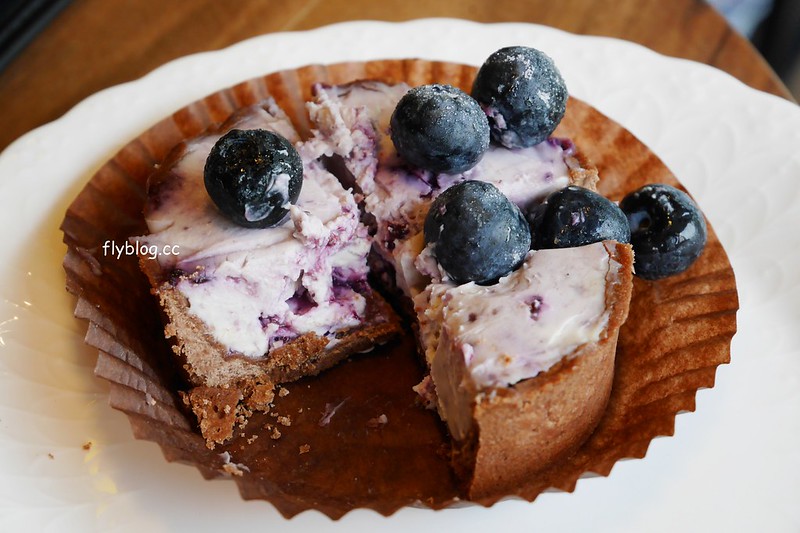 舞森咖啡┃台中北屯：溫馨有質感的咖啡館，甜點表現也不錯，可以使用插座和wifi，大坑地區下午茶推薦 @飛天璇的口袋