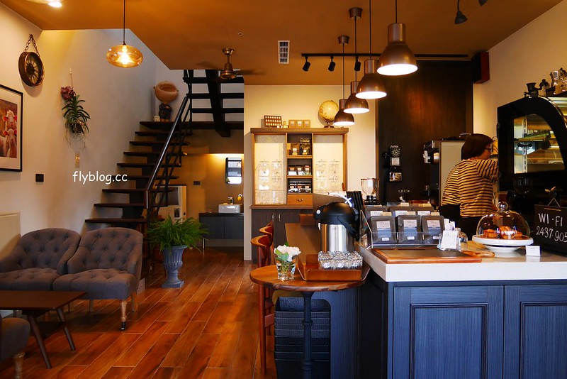 舞森咖啡┃台中北屯：溫馨有質感的咖啡館，甜點表現也不錯，可以使用插座和wifi，大坑地區下午茶推薦 @飛天璇的口袋