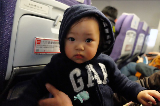 第一次帶寶寶出國自由行應該注意的事項和行前準備，如何幫寶寶辦護照？食衣住行育樂應注意事項(廉價航空全紀錄) @飛天璇的口袋