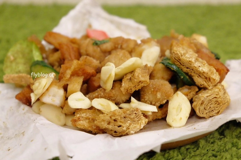 台中北屯｜港式鹹酥雞．特殊醬料香氣十足不膩口，還有隱藏版的和風炸皮蛋 @飛天璇的口袋