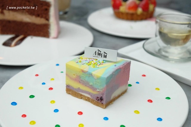 台中西區｜偷偷 Toutou Cuisine．浪漫玻璃屋享受可愛的甜點，精明一街下午茶甜點 @飛天璇的口袋