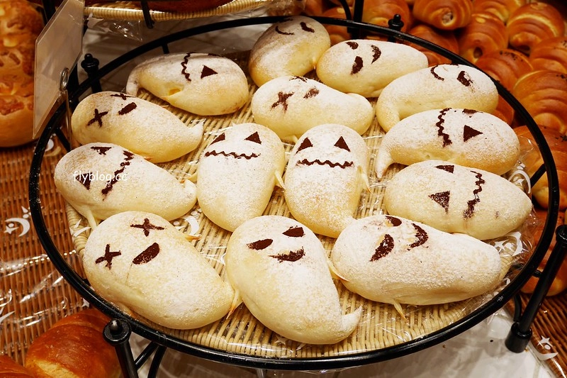 台中吳寶春麵包｜世界冠軍麵包台中也吃的到，推薦台中限定和鹽味可頌，還有冰淇淋也很好吃 @飛天璇的口袋