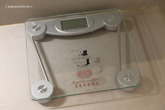 頭等艙飯店．Airline Inn┃台中住宿推薦：台中綠園道以機艙為主題的時尚飯店，鄰近廣三SOGO百貨與勤美綠園道，環境乾淨舒服CP值高，逛街購物都方便 @飛天璇的口袋