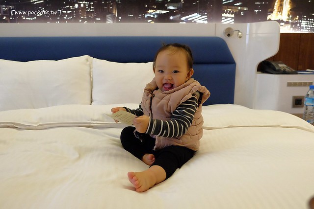 頭等艙飯店．Airline Inn┃台中住宿推薦：台中綠園道以機艙為主題的時尚飯店，鄰近廣三SOGO百貨與勤美綠園道，環境乾淨舒服CP值高，逛街購物都方便 @飛天璇的口袋