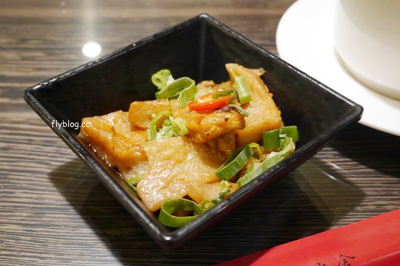 茶香水舍人文茶館．黎明店┃台中南屯：24小時營業的茶藝館，按摩完之後再享用湯品，2/28之前消費打卡火鍋半價 @飛天璇的口袋