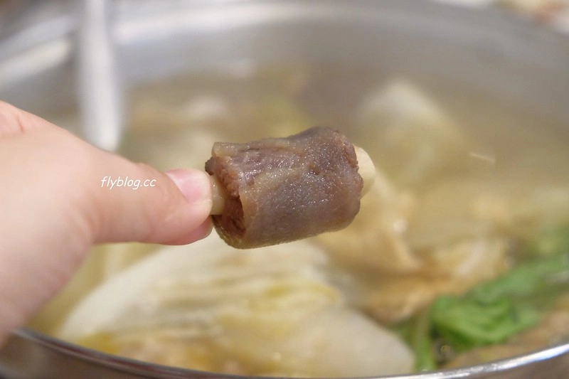 牛老大涮牛肉火鍋｜高雄在地20年的老店，使用台灣現宰溫體牛，食材新鮮就是好吃 @飛天璇的口袋
