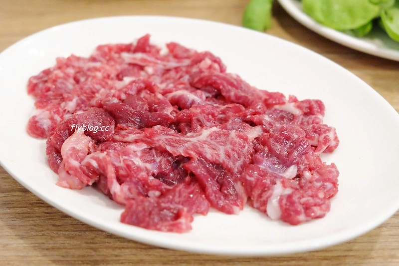 牛老大涮牛肉火鍋｜高雄在地20年的老店，使用台灣現宰溫體牛，食材新鮮就是好吃 @飛天璇的口袋