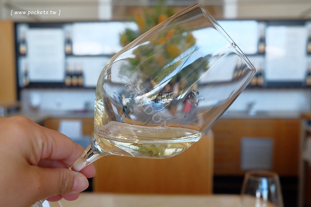 澳洲墨爾本｜帕芬比利 Puffing Billy，搭乘澳洲最古老蒸汽火車，零距離接觸野生鸚鵡、飛派餐廳 Pie in the sky午餐、Sky High眺望台賞美景、LV旗下Chandon酒莊品嚐美酒 @飛天璇的口袋