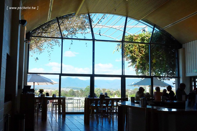 澳洲墨爾本｜帕芬比利 Puffing Billy，搭乘澳洲最古老蒸汽火車，零距離接觸野生鸚鵡、飛派餐廳 Pie in the sky午餐、Sky High眺望台賞美景、LV旗下Chandon酒莊品嚐美酒 @飛天璇的口袋