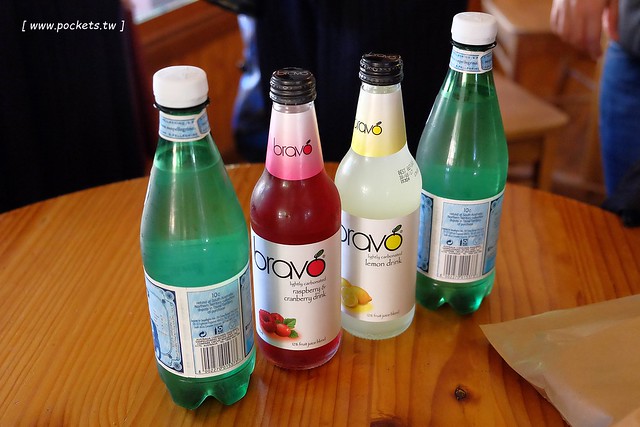 澳洲墨爾本｜帕芬比利 Puffing Billy，搭乘澳洲最古老蒸汽火車，零距離接觸野生鸚鵡、飛派餐廳 Pie in the sky午餐、Sky High眺望台賞美景、LV旗下Chandon酒莊品嚐美酒 @飛天璇的口袋