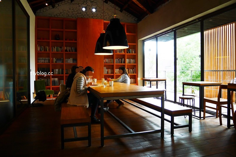 台中西區｜目覺咖啡三店．精明商圈優質咖啡館，個人心中台中第一名的早午餐 @飛天璇的口袋