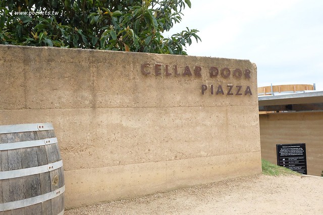 澳洲墨爾本｜Mornington Peninsula 摩寧頓半島一日遊，海邊彩虹小屋、摩寧頓半島戶外溫泉、Sorrento海濱小鎮午餐、Montalto酒莊品酒、古典歐洲風格迷宮花園 @飛天璇的口袋