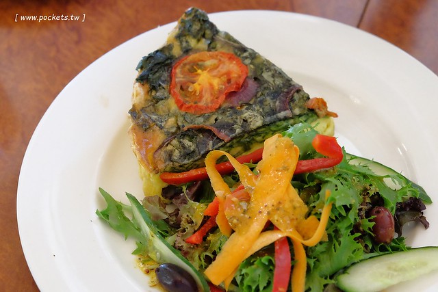 澳洲墨爾本｜Mornington Peninsula 摩寧頓半島一日遊，海邊彩虹小屋、摩寧頓半島戶外溫泉、Sorrento海濱小鎮午餐、Montalto酒莊品酒、古典歐洲風格迷宮花園 @飛天璇的口袋