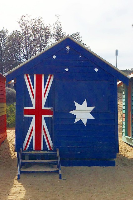 澳洲墨爾本｜Mornington Peninsula 摩寧頓半島一日遊，海邊彩虹小屋、摩寧頓半島戶外溫泉、Sorrento海濱小鎮午餐、Montalto酒莊品酒、古典歐洲風格迷宮花園 @飛天璇的口袋