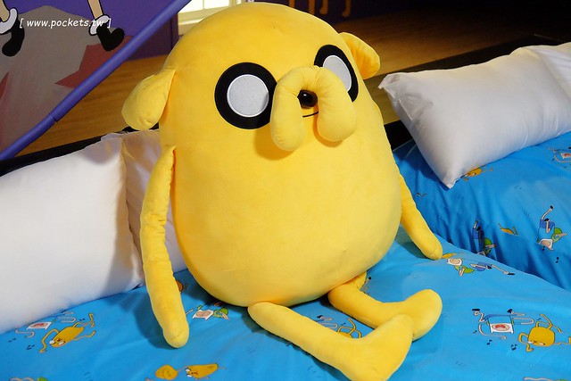 風車花園城堡┃宜蘭民宿推薦：溫馨浪漫以卡童話故事為主題的民宿，有可愛的龍貓房、老皮阿寶房，還有浪漫的藍洞房，凡爾賽房，適合情侶和親子入住(文末抽住宿券) @飛天璇的口袋