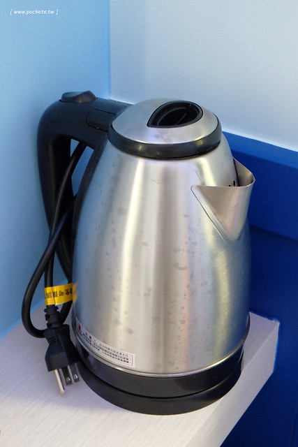 風車花園城堡┃宜蘭民宿推薦：溫馨浪漫以卡童話故事為主題的民宿，有可愛的龍貓房、老皮阿寶房，還有浪漫的藍洞房，凡爾賽房，適合情侶和親子入住(文末抽住宿券) @飛天璇的口袋