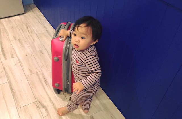 風車花園城堡┃宜蘭民宿推薦：溫馨浪漫以卡童話故事為主題的民宿，有可愛的龍貓房、老皮阿寶房，還有浪漫的藍洞房，凡爾賽房，適合情侶和親子入住(文末抽住宿券) @飛天璇的口袋