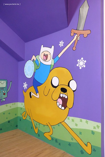 風車花園城堡┃宜蘭民宿推薦：溫馨浪漫以卡童話故事為主題的民宿，有可愛的龍貓房、老皮阿寶房，還有浪漫的藍洞房，凡爾賽房，適合情侶和親子入住(文末抽住宿券) @飛天璇的口袋