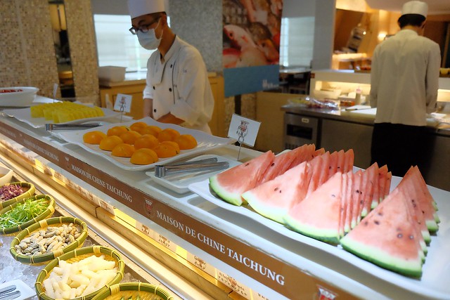 台中兆品酒店┃台中飯店推薦：鄰近中清交流道和逢甲商圈，附有中西餐飲部、健身房、SPA室，還有兒童遊戲區、澡盆、大浴缸，CP值很高的商務飯店和親子飯店 @飛天璇的口袋