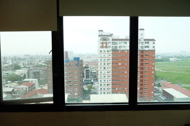 台中兆品酒店┃台中飯店推薦：鄰近中清交流道和逢甲商圈，附有中西餐飲部、健身房、SPA室，還有兒童遊戲區、澡盆、大浴缸，CP值很高的商務飯店和親子飯店 @飛天璇的口袋