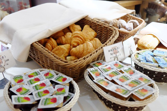 台中兆品酒店┃台中飯店推薦：鄰近中清交流道和逢甲商圈，附有中西餐飲部、健身房、SPA室，還有兒童遊戲區、澡盆、大浴缸，CP值很高的商務飯店和親子飯店 @飛天璇的口袋