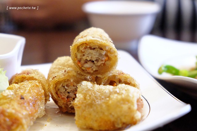 中南半島越南料理｜位於忠孝夜市越南料理餐廳，口味道地平價好吃，再訪重溫記憶中的好味道 @飛天璇的口袋