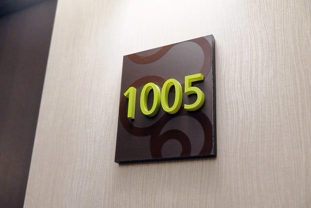 成旅晶贊飯店┃台中住宿推薦：充滿活力朝氣的清新綠色系飯店，位於台中市區鄰近台中火車站和台中公園，有健身房、洗衣室和商務室，房間免費Wi-Fi上網 @飛天璇的口袋