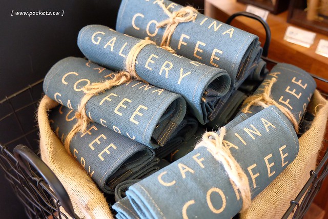 卡啡那台中店：裝潢漂亮大器深具質感，甜點飲料價格平實的咖啡館 @飛天璇的口袋