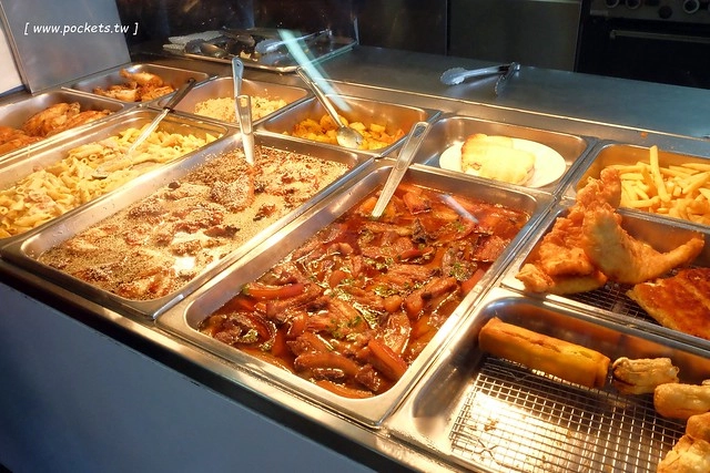 澳洲墨爾本｜大洋路一日遊，此生必去的景點之一澳洲大洋路、Kennett River野生無尾熊、阿波羅灣ILUKA午餐、Loch Ard Gorge六合谷、十二門徒岩、唐人街湄江牛河屋晚餐 @飛天璇的口袋