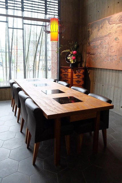 八豆食府精緻鍋物@崇德店┃全新品牌再出發，環境漂亮大器深具質感，食材高級有誠意，有美國金牌極黑和牛、西班牙伊比利豬、智利生凍帝王蟹和花田喜彘紅蘿蔔豬，北屯地區餐廳美食新選擇 @飛天璇的口袋