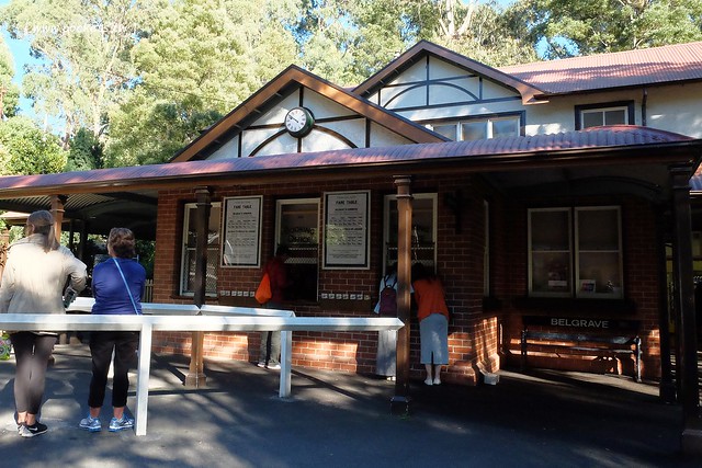 澳洲墨爾本｜帕芬比利 Puffing Billy，搭乘澳洲最古老蒸汽火車，零距離接觸野生鸚鵡、飛派餐廳 Pie in the sky午餐、Sky High眺望台賞美景、LV旗下Chandon酒莊品嚐美酒 @飛天璇的口袋