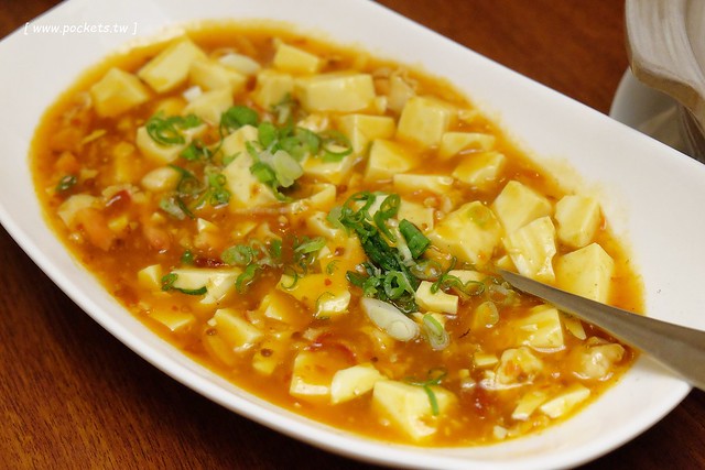 翠園小館┃台中西區美食：熱炒大菜又推陳出新，兼具吃巧又吃飽，台中母親節餐廳推薦，招牌木桶豆花記得要點，台中廣三SOGO百貨15樓 @飛天璇的口袋