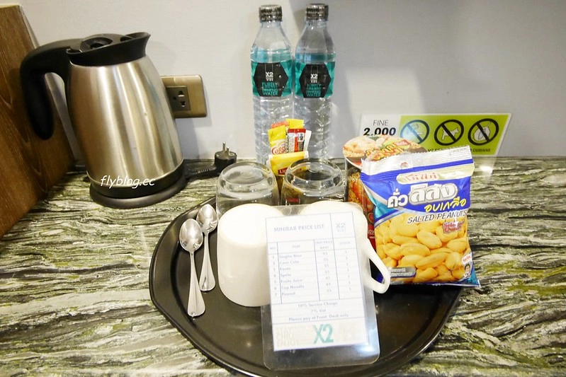 泰國清邁｜Cross Vibe Chiang Mai Decem，簡單清新的平價飯店，尼曼區MAYA百貨步行5分鐘 @飛天璇的口袋