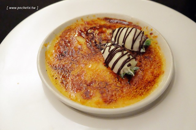 澳洲墨爾本｜墨爾本市區一日遊，南十字星火車站Southern Cross Station搭乘電車遊市區、維多利亞女王市場Queen Victoria Market、南半球最大的H&M血拼、墨爾本咖啡街、Mechester Press下午茶、QV購物商場採購、Box On Collins龍蝦晚餐 @飛天璇的口袋