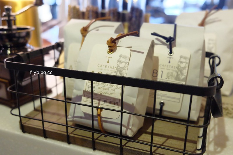 台中南區｜咖啡任務．Coffee Task：台中市最高的咖啡館，隱身於辦公大樓36樓，居高臨下眺望台中市美景 @飛天璇的口袋