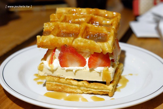 澳洲墨爾本｜Mornington Peninsula 摩寧頓半島一日遊，海邊彩虹小屋、摩寧頓半島戶外溫泉、Sorrento海濱小鎮午餐、Montalto酒莊品酒、古典歐洲風格迷宮花園 @飛天璇的口袋