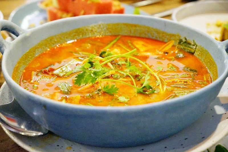 泰國清邁｜Woo Cafe，清邁必吃美食，結合餐廳、花藝、藝廊和生活雜貨的咖啡館 @飛天璇的口袋