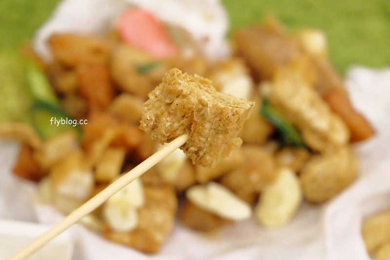 台中北屯｜港式鹹酥雞．特殊醬料香氣十足不膩口，還有隱藏版的和風炸皮蛋 @飛天璇的口袋